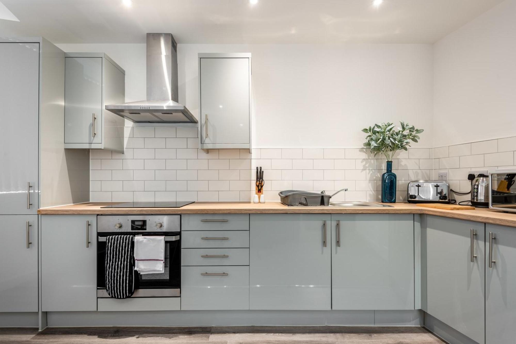 Lovely 1 Bedroom Apartment In Central Rotherham Esterno foto